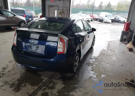 2013 Toyota Prius Three z USA, uszkodzony, nr VIN JTDKN3DU7D0350398